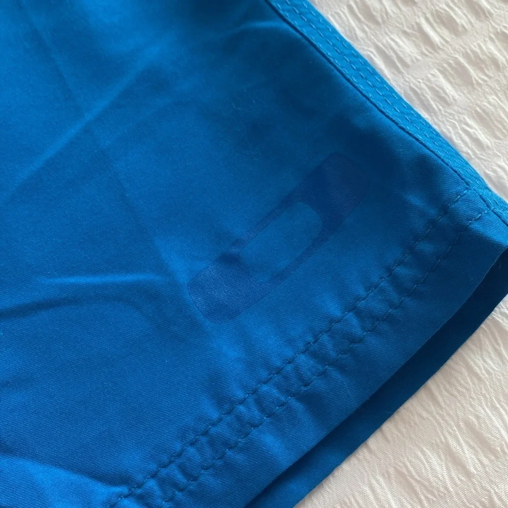 Men’s Oakley royal blue swim trunks/ board shorts size 38